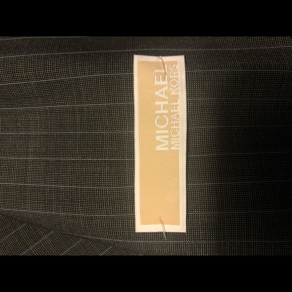 Michael Kors 2 piece suit 2 button Charcoal gray - Picture 7 of 8